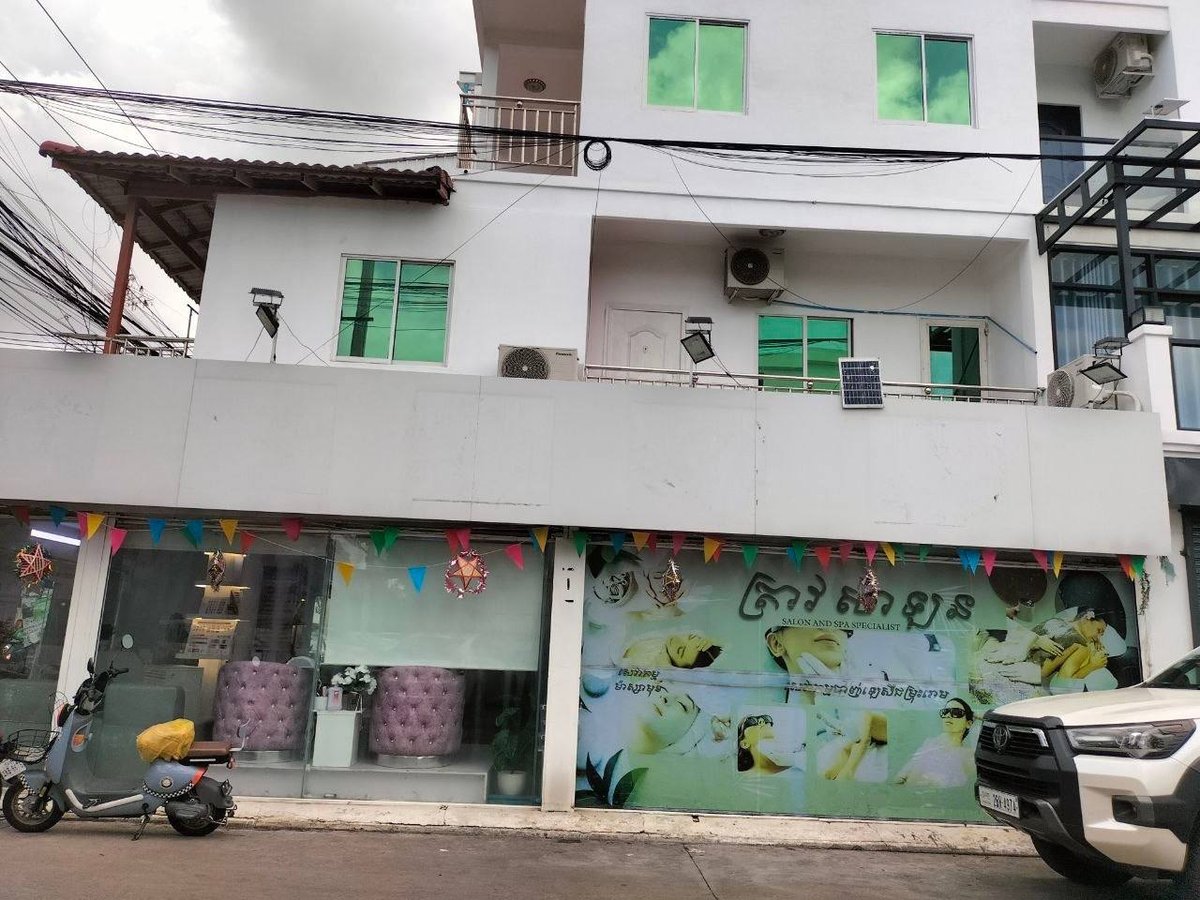 金边新世界小区商铺急售,建筑面积大,含9卧11卫