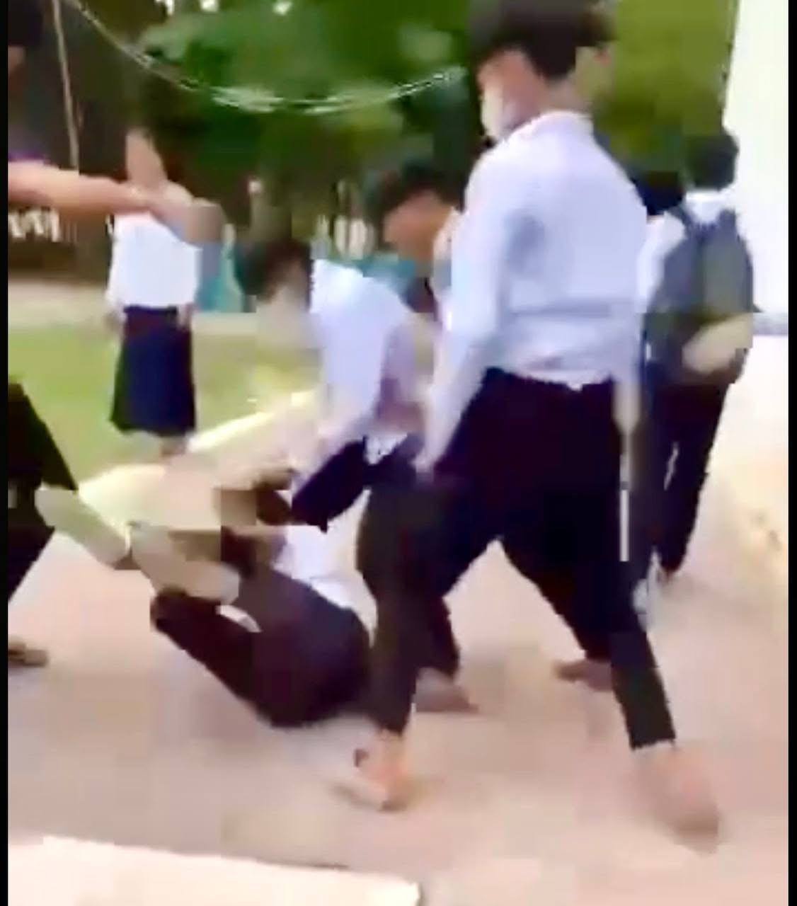 铁桥头区高中发生校园霸凌 2名涉事学生被警方带走调查