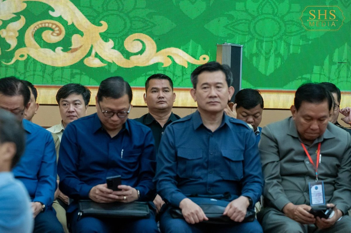 洪森要求公务员提升服务质量 维护国家稳定与社会秩序