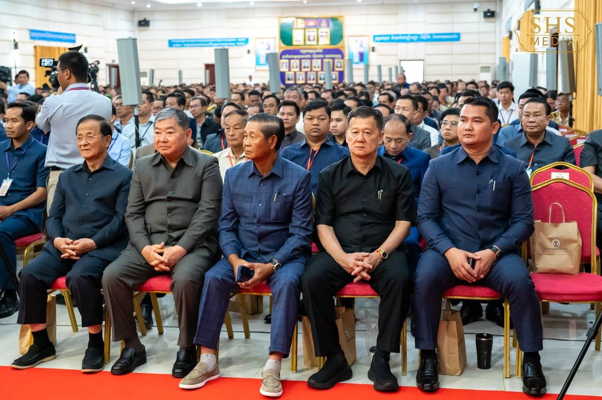洪森指示地方当局加强对前线军人家属的关怀与保障