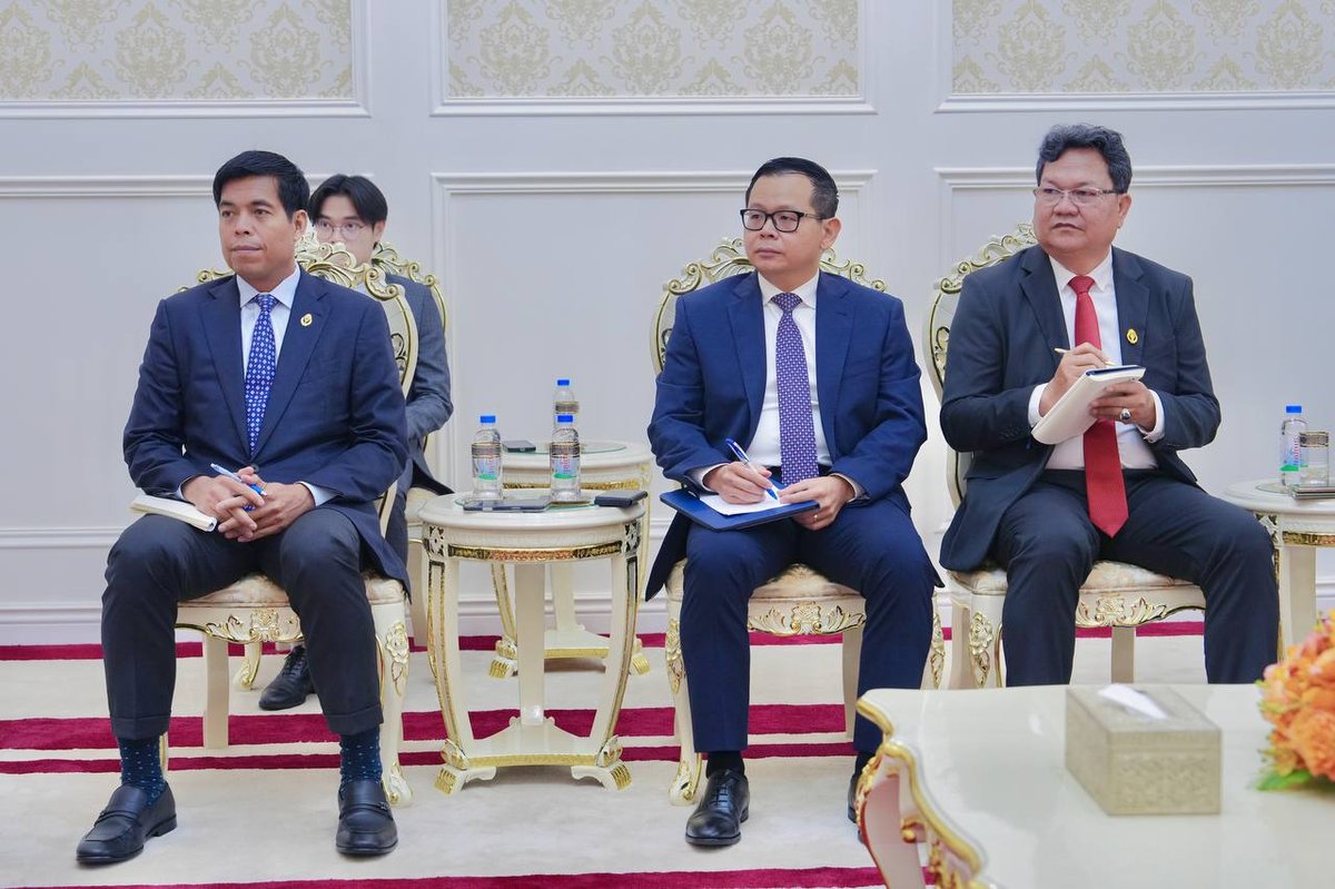 副总理旺西维索会见美国查尔斯河实验室代表团 探讨科研合作