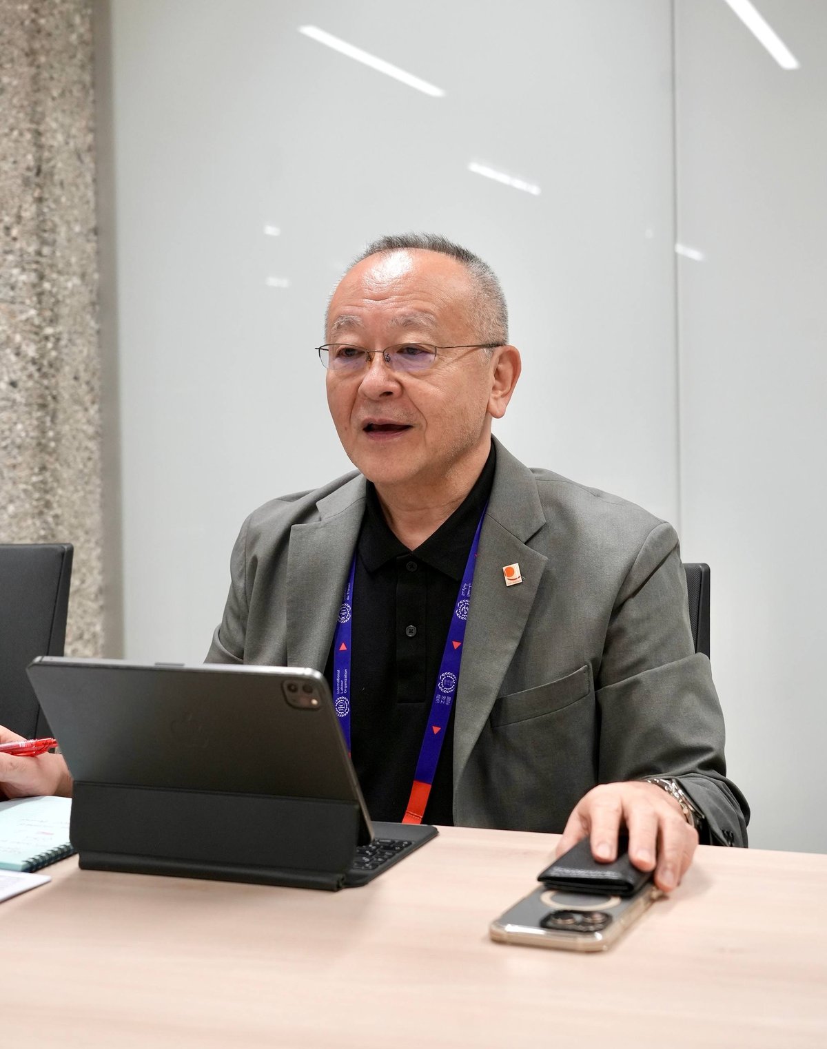 劳工部部长兴索赴瑞士会晤国际工会 强化劳工合规标准