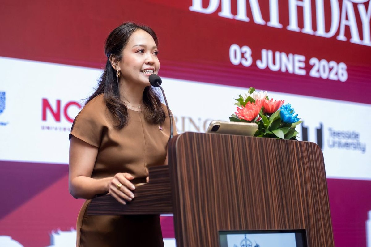 柬埔寨旅游部部长出席英国国王查尔斯三世诞辰庆典