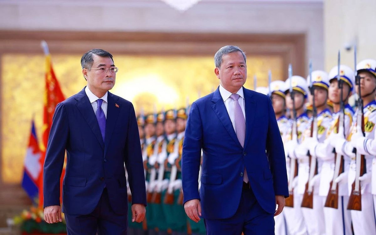 洪玛奈总理抵达越南访问 获黎明兴总理正式欢迎
