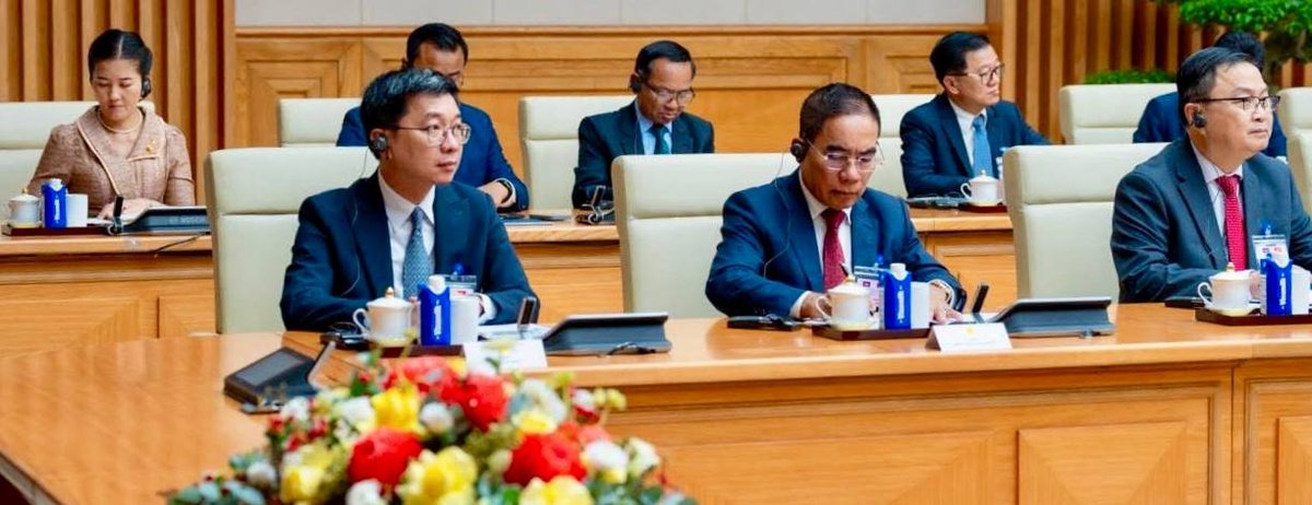 洪玛奈总理与越南总理黎明兴举行双边会谈 聚焦双边合作