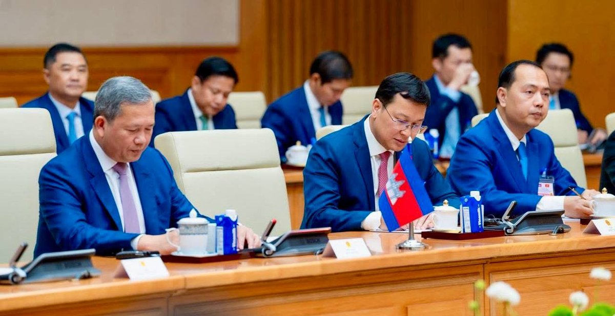 洪玛奈总理与越南总理黎明兴举行双边会谈 聚焦双边合作