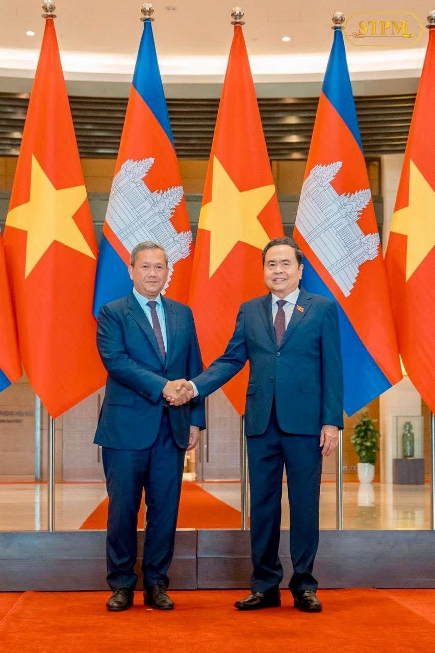 洪玛奈访问越南会见陈青敏 旅游部长胡哈随行