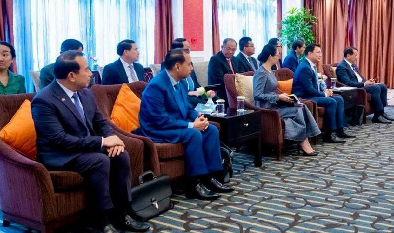 洪玛奈会见越南胡志明共青团代表 探讨青年交流合作