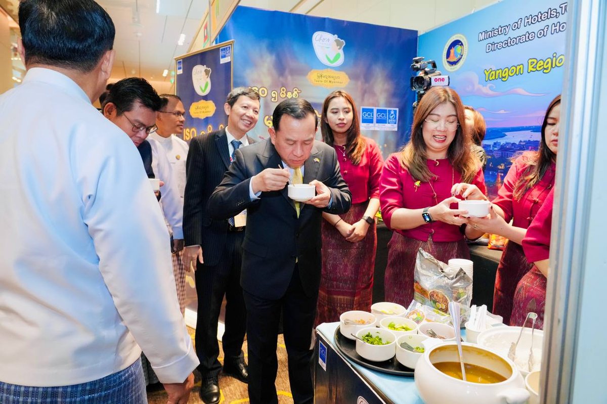仰光省省长盛赞柬埔寨高棉米粉 推动两国旅游合作