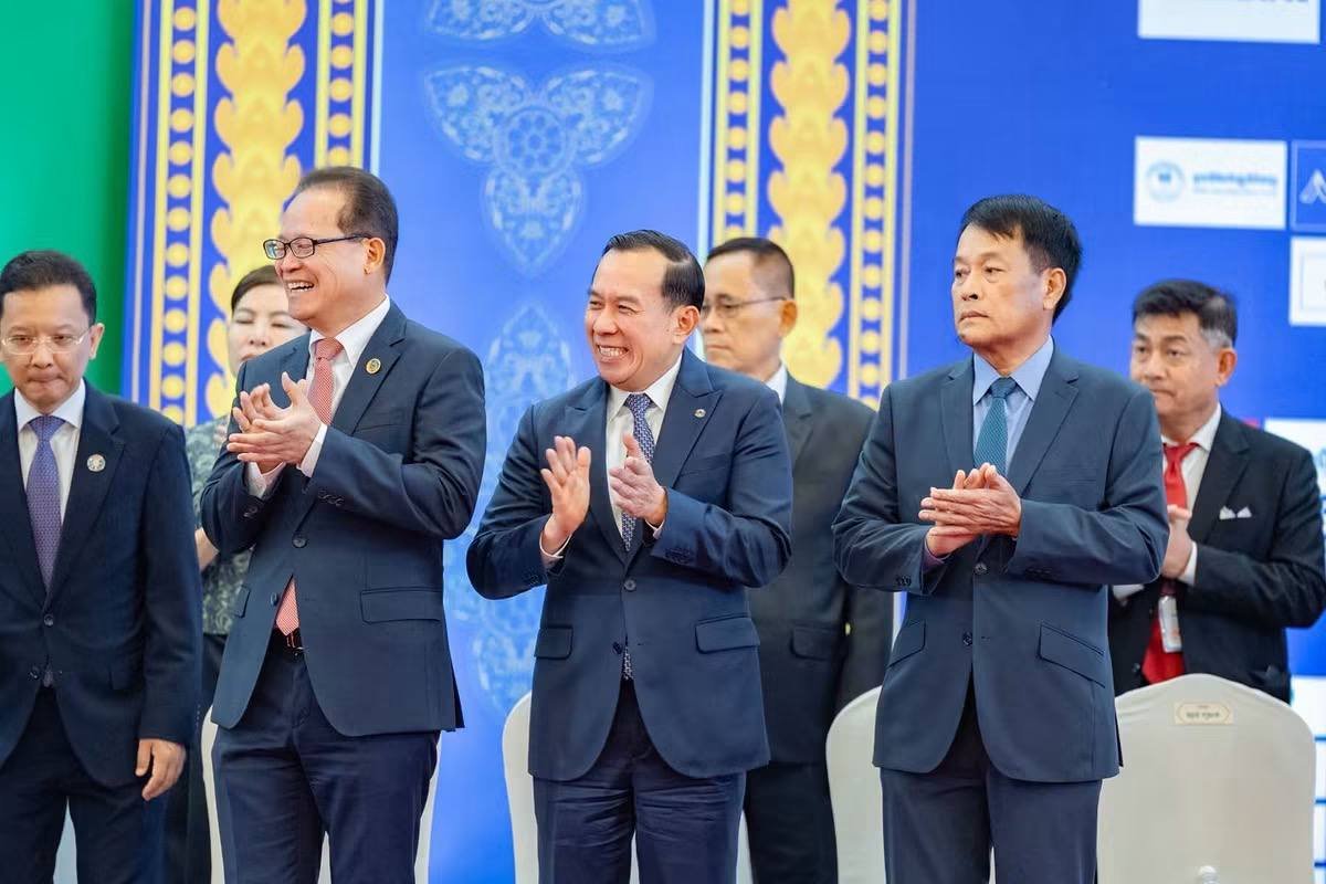 柬埔寨举办国家中小企业日 洪玛奈出席并强调政企对话