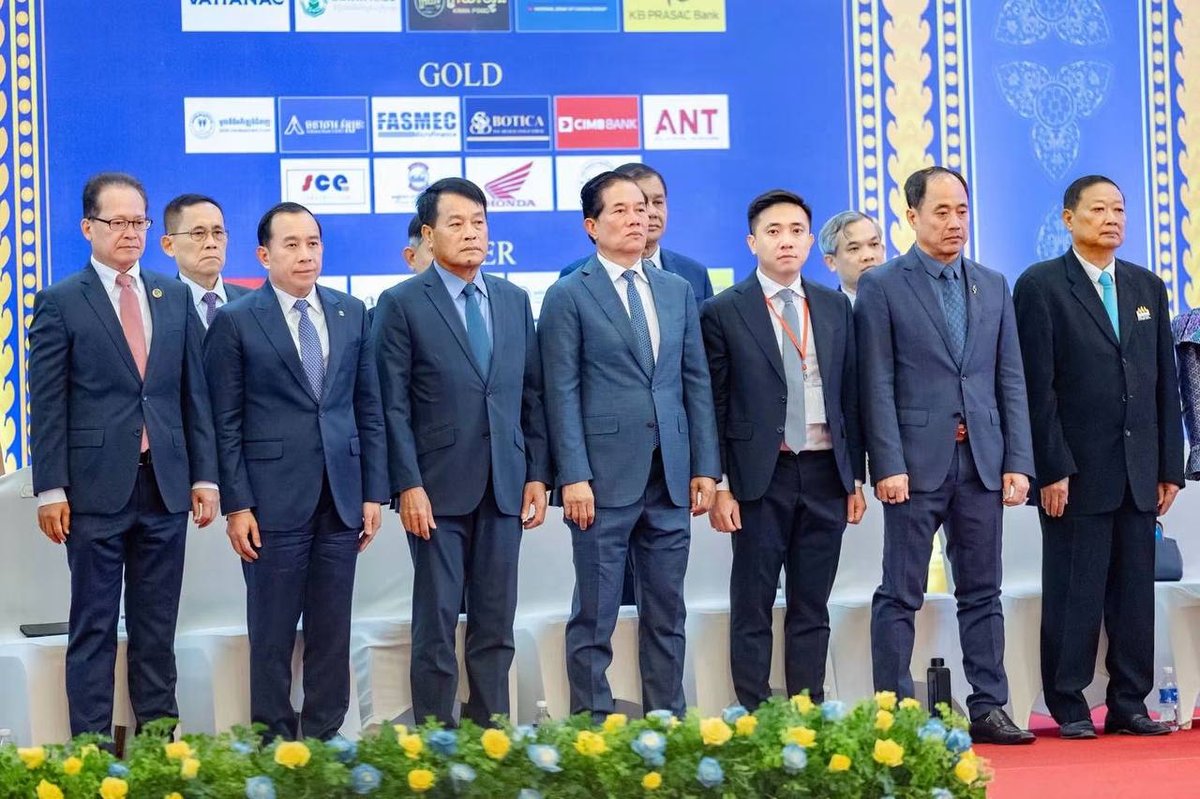 柬埔寨举办国家中小企业日 洪玛奈出席并强调政企对话