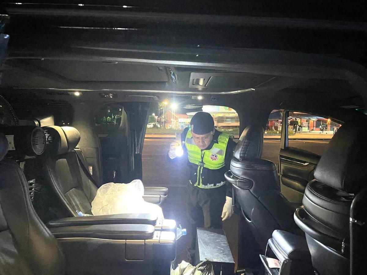 西港宪兵深夜设卡盘查 严查非法武器与电诈犯罪