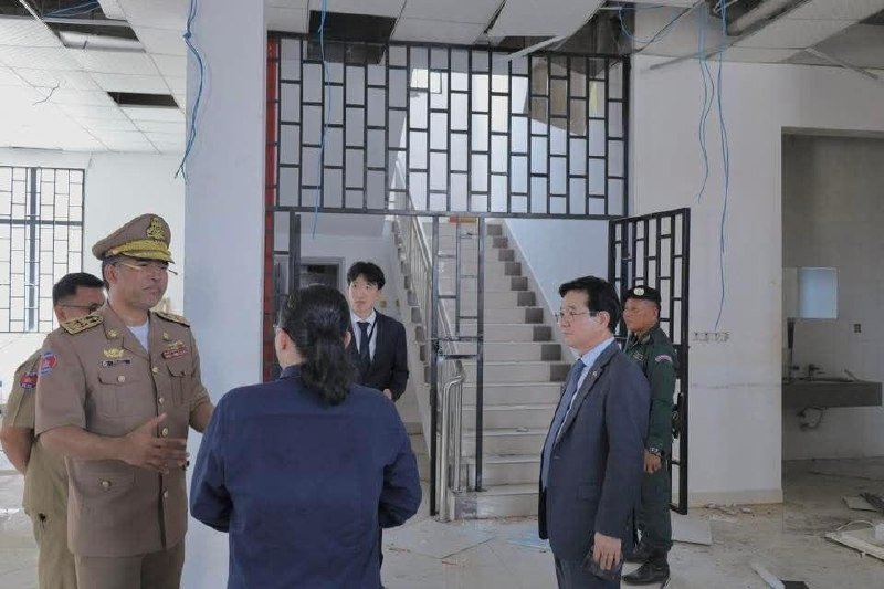 韩国驻柬大使考察木牌被查封园区 强调边境安全合作