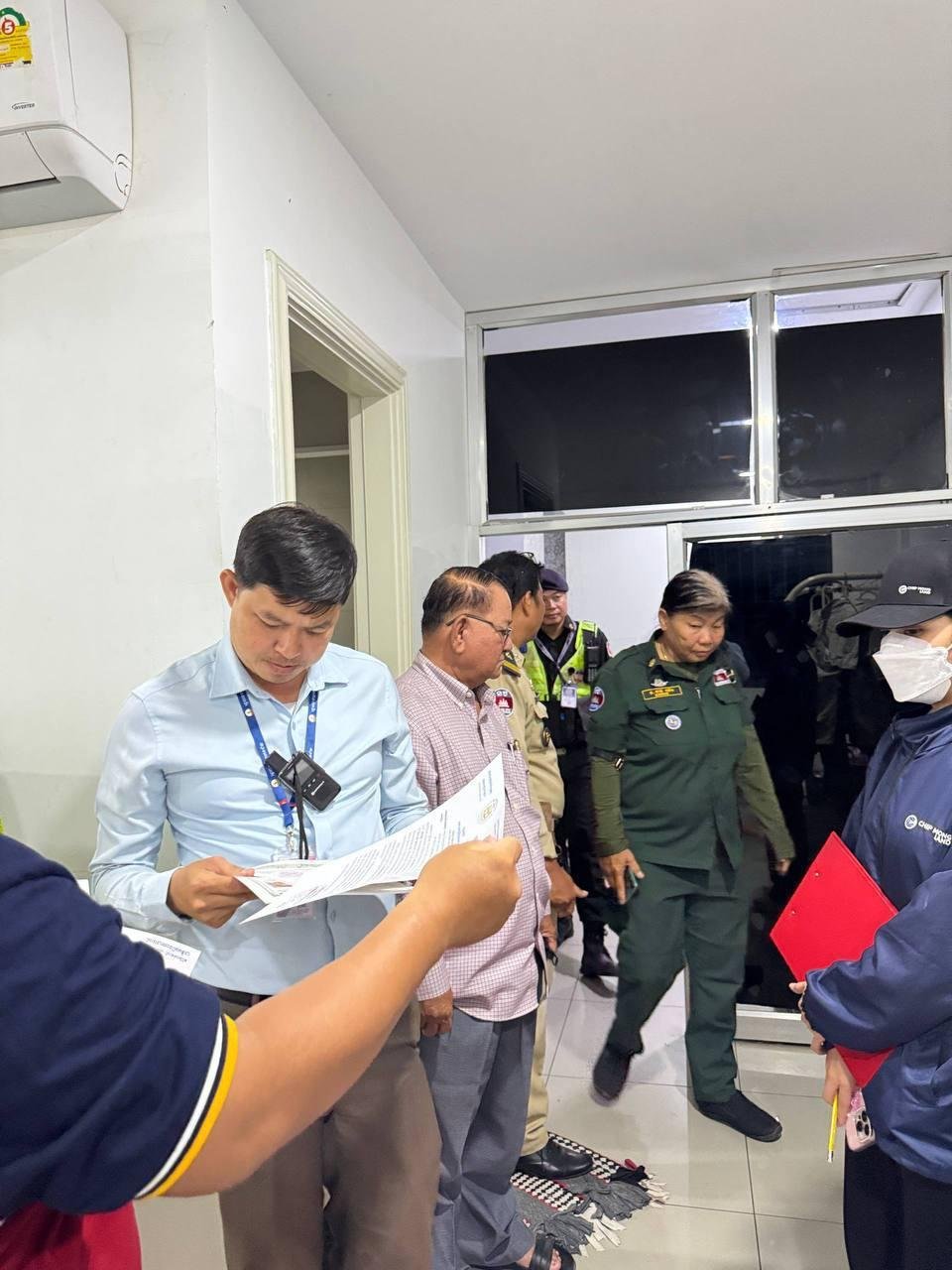 金边突击排查76处场所 暂未发现网络诈骗及违规食品