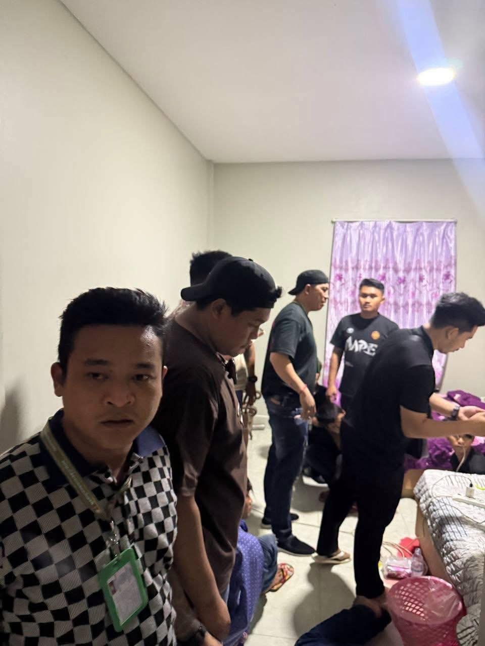 西港警方连破两起盗窃案 抓获4名嫌疑人追回摩托车