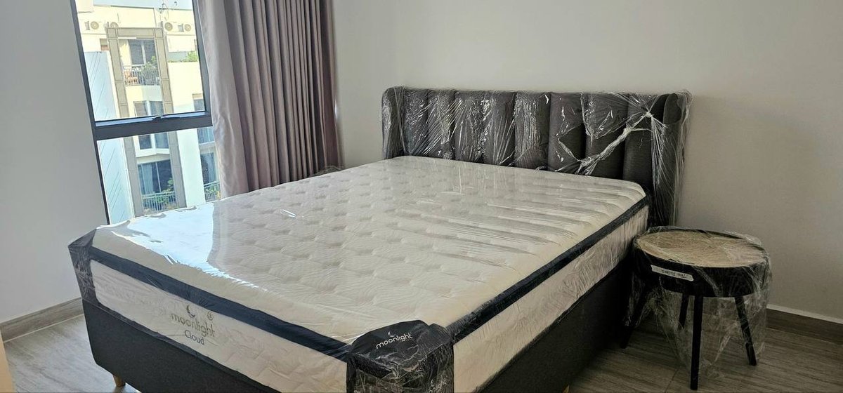一号路宗糖树小区排屋出租 月租$3000 带电梯5房6卫