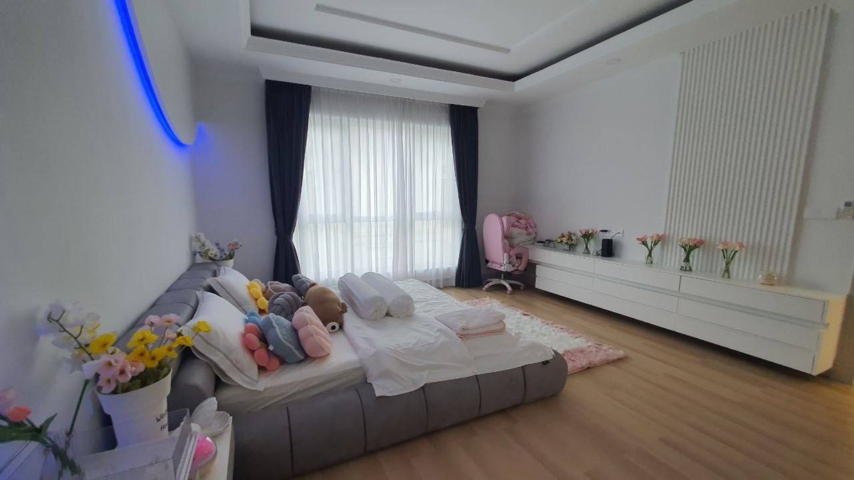 位于永旺3及洪森大道核心地段的炳发城小区,现有一套王子别墅招