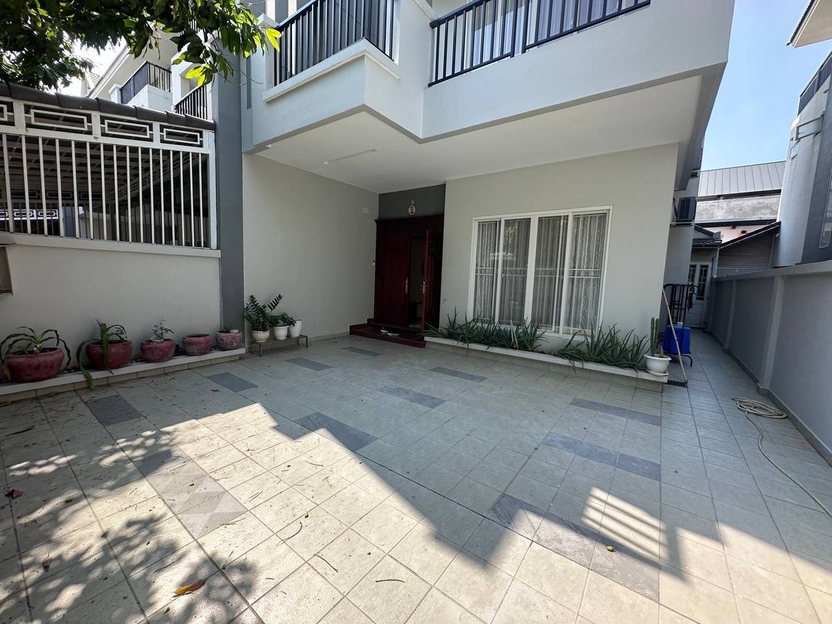 位于永旺2附近598路新金边小区,双拼别墅整租