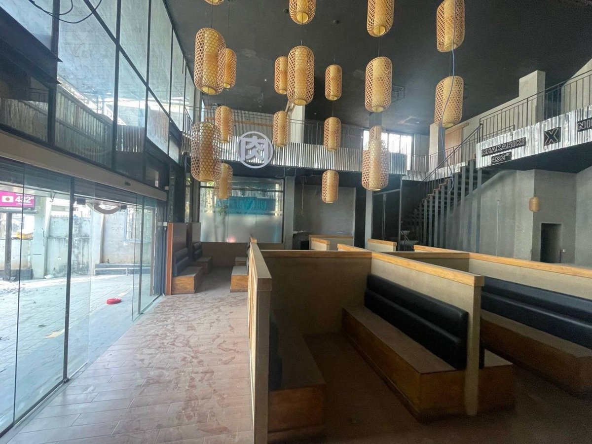 位于BKK3的临街店面现正招租,月租金为2500美元