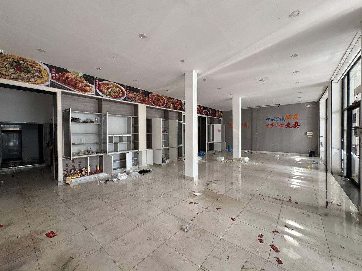 一号路炳发城上街店铺出租 月租$2500 9米面宽