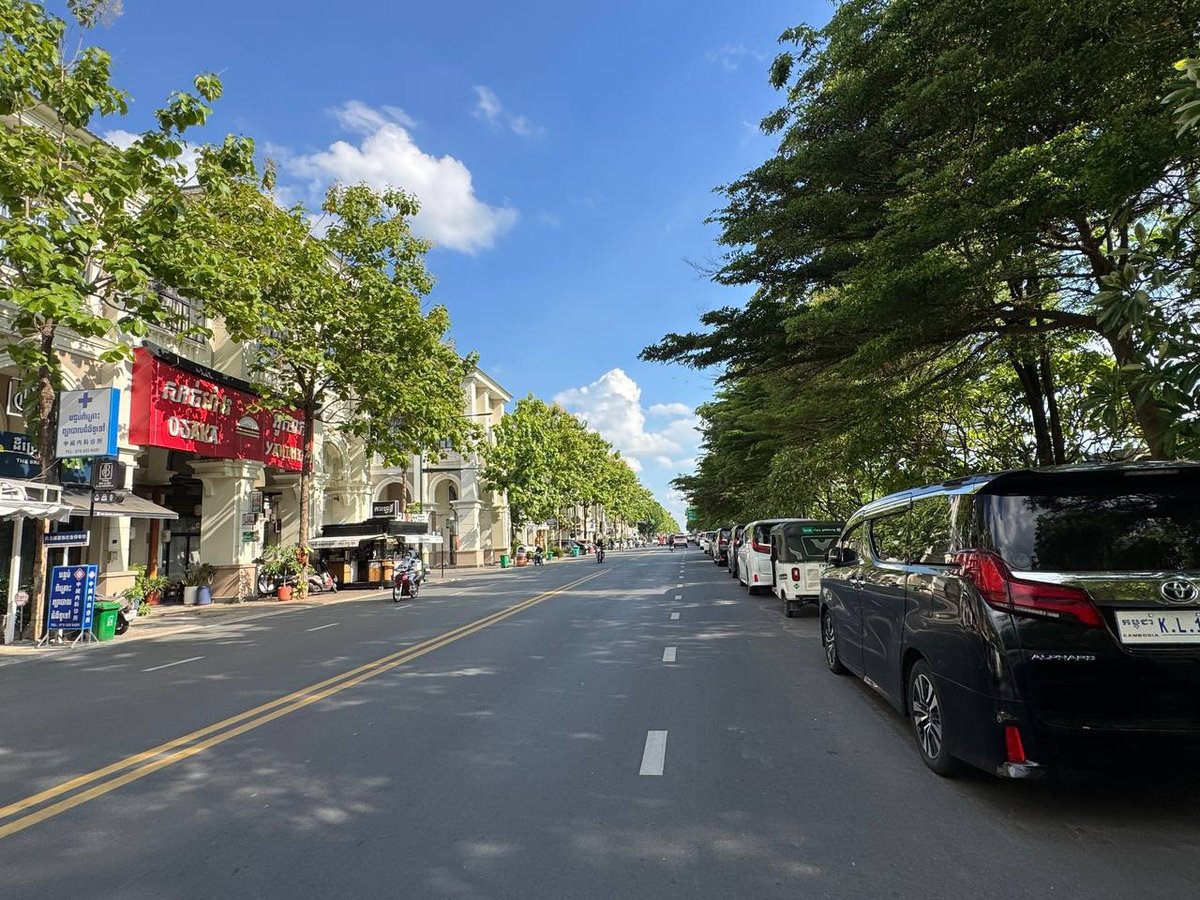 一号路炳发城上街店铺出租 月租$2500 9米面宽