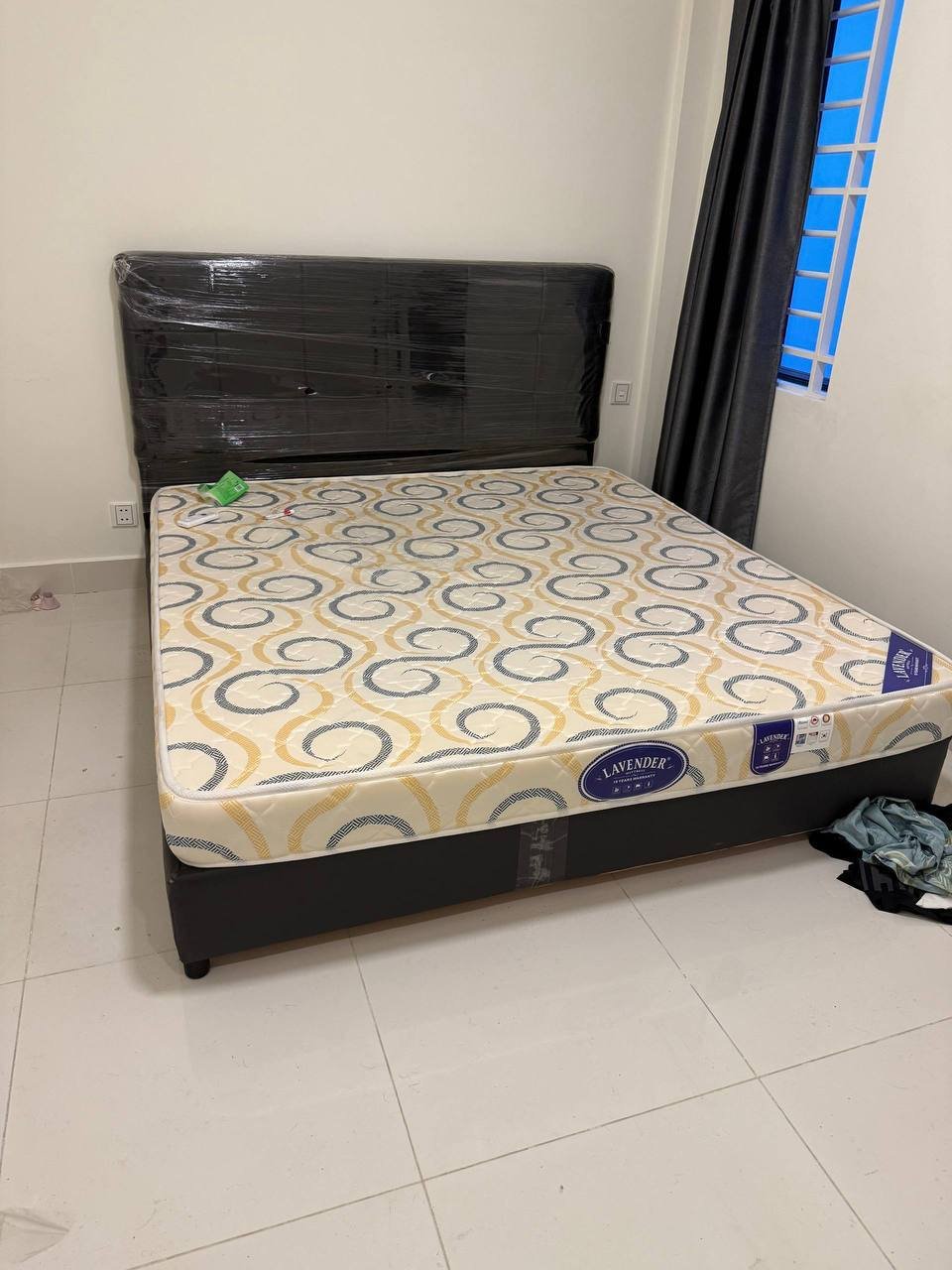 一号路炳发城2套店铺出租 月租$2000 8房10卫