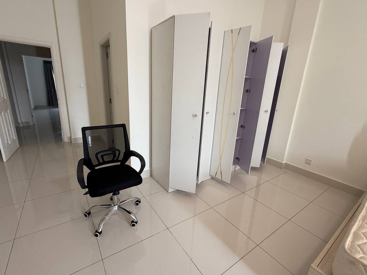 一号路炳发城2套店铺出租 月租$2000 8房10卫