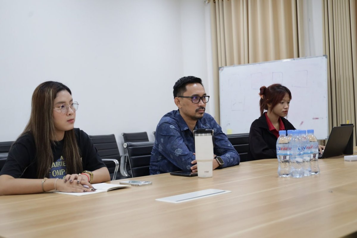 皇家金边大学与约翰·麦克斯韦学院洽谈 聚焦领导力培养