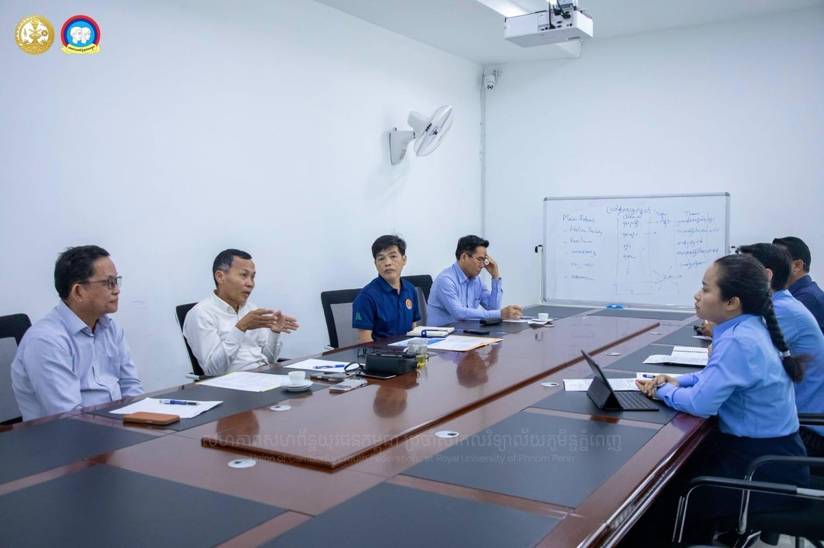 皇家金边大学与柬埔寨青年联合会深化合作 扩大学生奖学金
