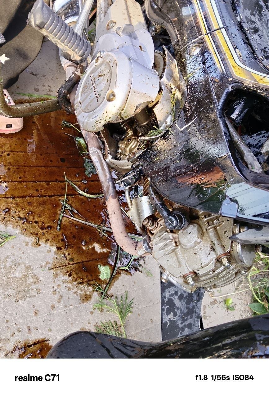 马德望省发生单方交通事故 一名青年大腿骨折