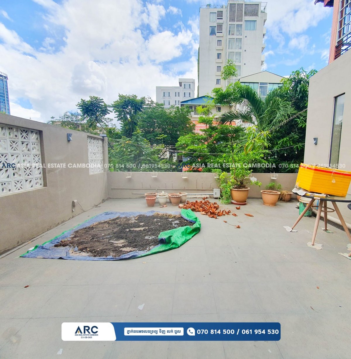 位于万波利分区的咖啡店招租,地理位置优越,紧邻奥林匹克体育场