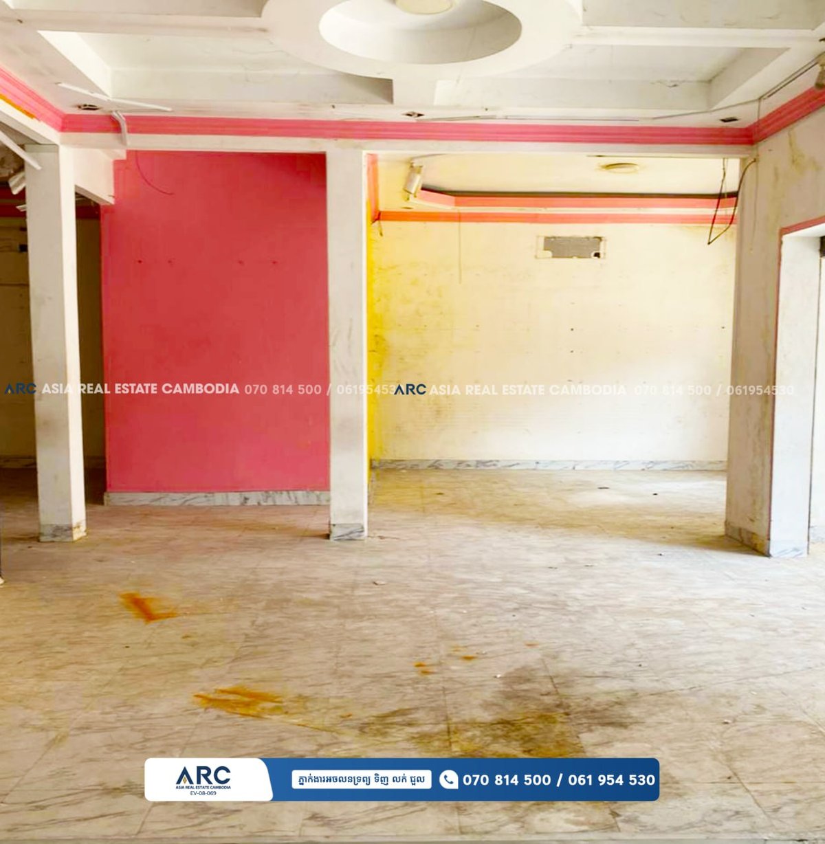 俄罗斯市场附近独栋房屋招租,占地176㎡,建筑面积14m x