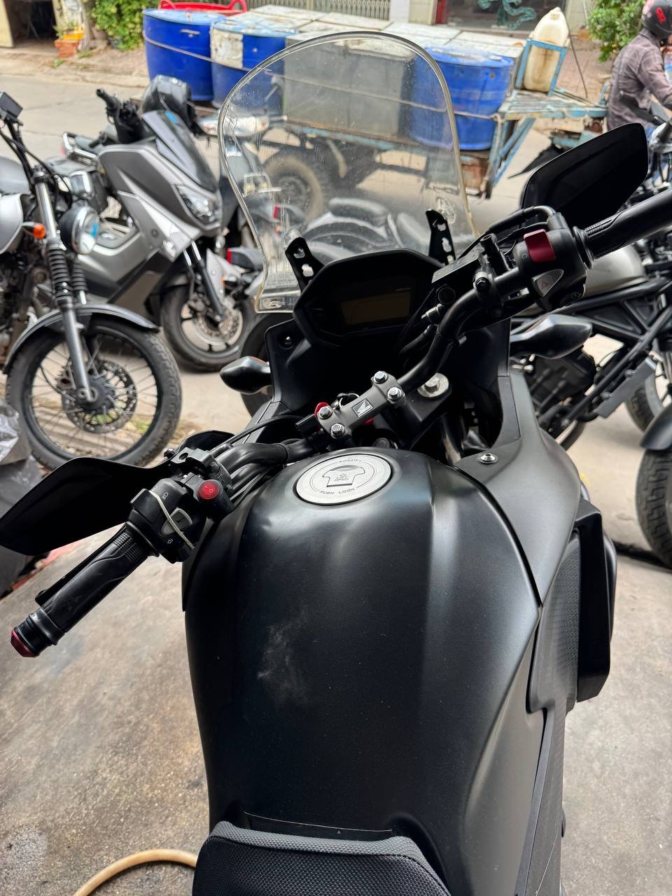 本田CB400X 2013款二手转让 售价$3850 税单齐