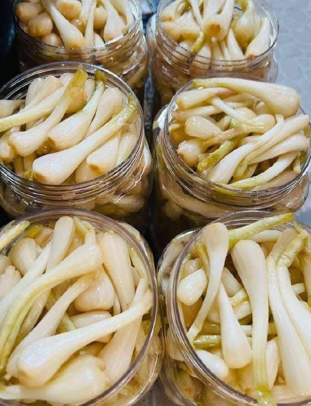金边本地商家推出手工腌制高棉特色蒜头,口感清脆,选用新鲜高棉