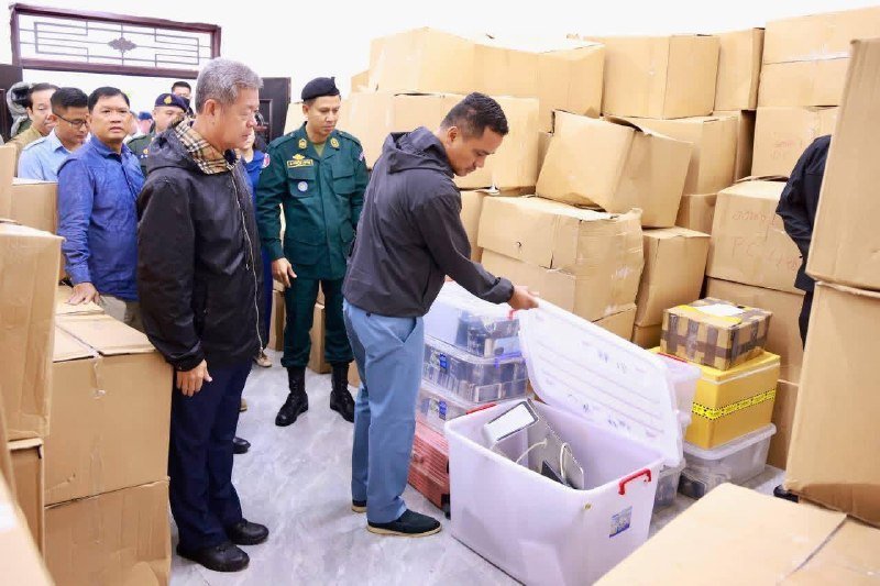 苏速卡视察干拉省打诈成果 强调持续打击电诈犯罪