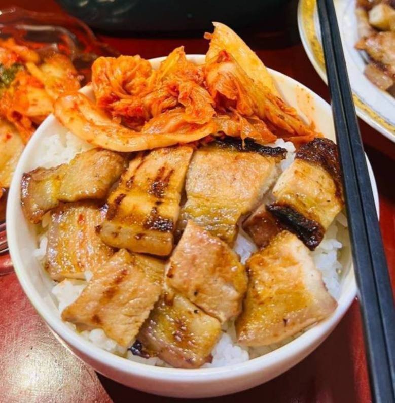 供应韩式风味腌制五花肉,采用100%本地猪肉,配方正宗