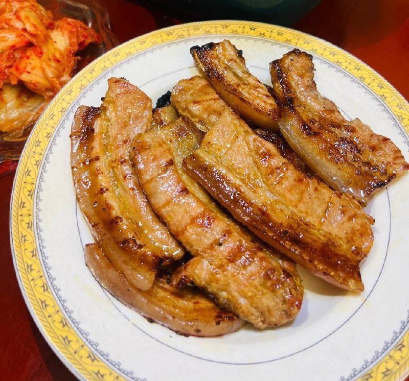 供应韩式风味腌制五花肉,采用100%本地猪肉,配方正宗