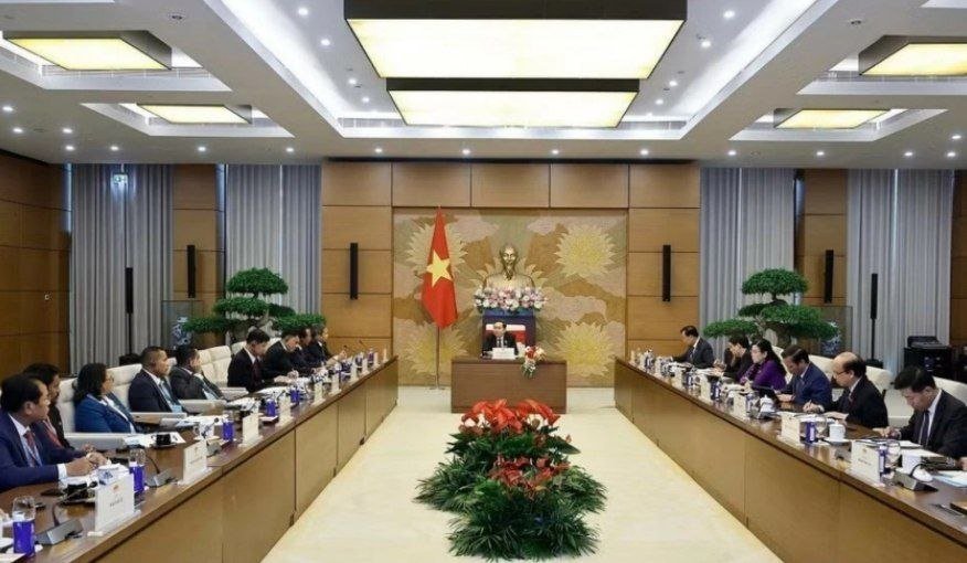 暹粒省政府赴越交流智慧城市建设 推动城市可持续发展