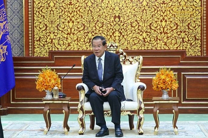 洪森会见哥伦比亚驻柬大使 双方就外交礼节及合作交流