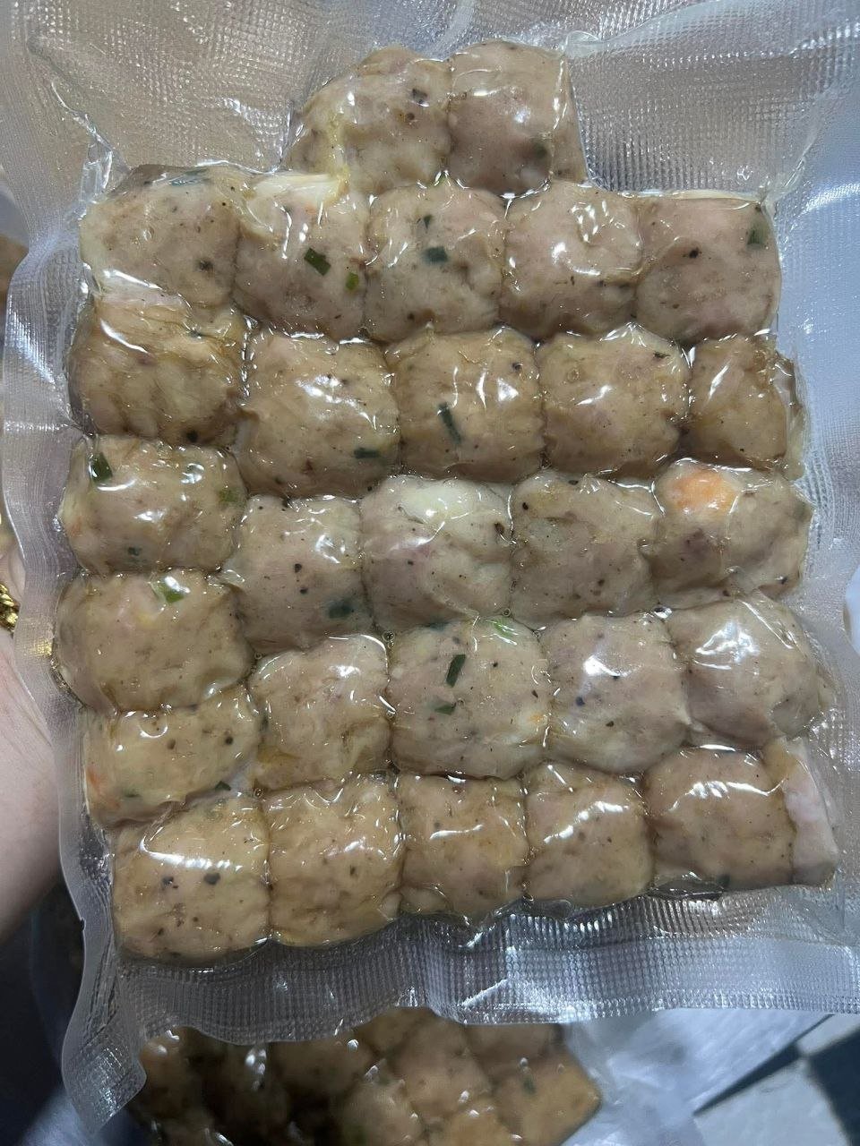 猪肉虾仁馅水饺/云吞现货供应 1公斤7万瑞尔