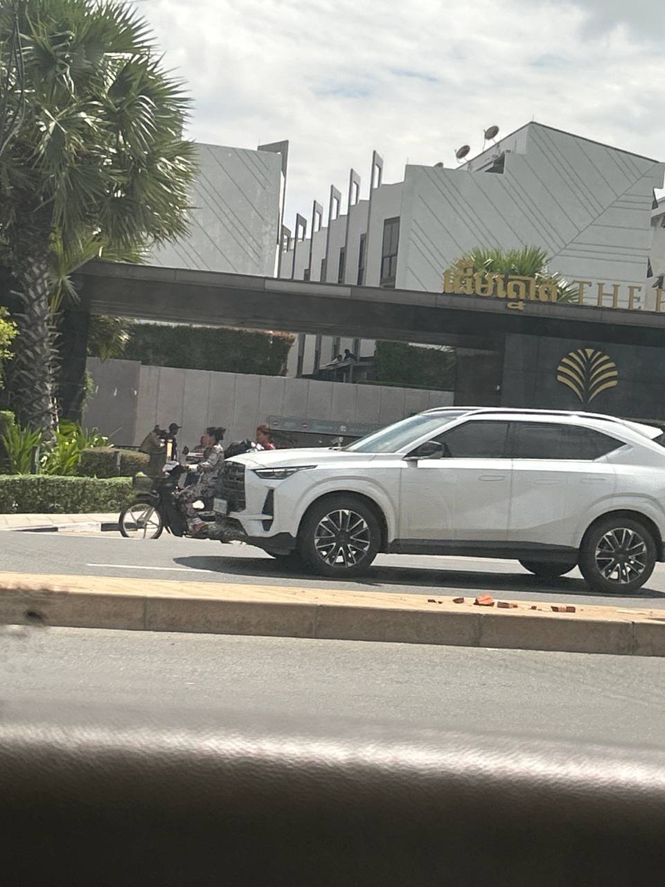 金边The Palms小区宪兵突击检查 频率较高
