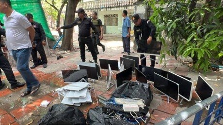 金边波森切区捣毁诈骗窝点 警方打捞证据逮捕十余人
