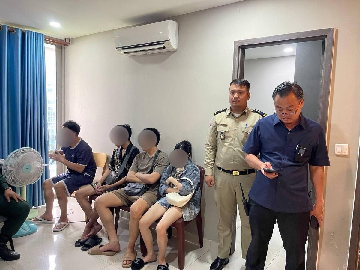 金边The Peak大楼突击清查 8名涉诈人员被捕
