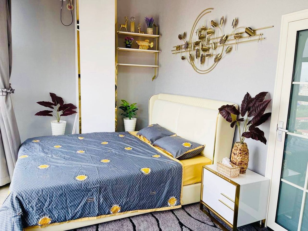 皇家公园公寓(Condo Royal Park)现有一套20