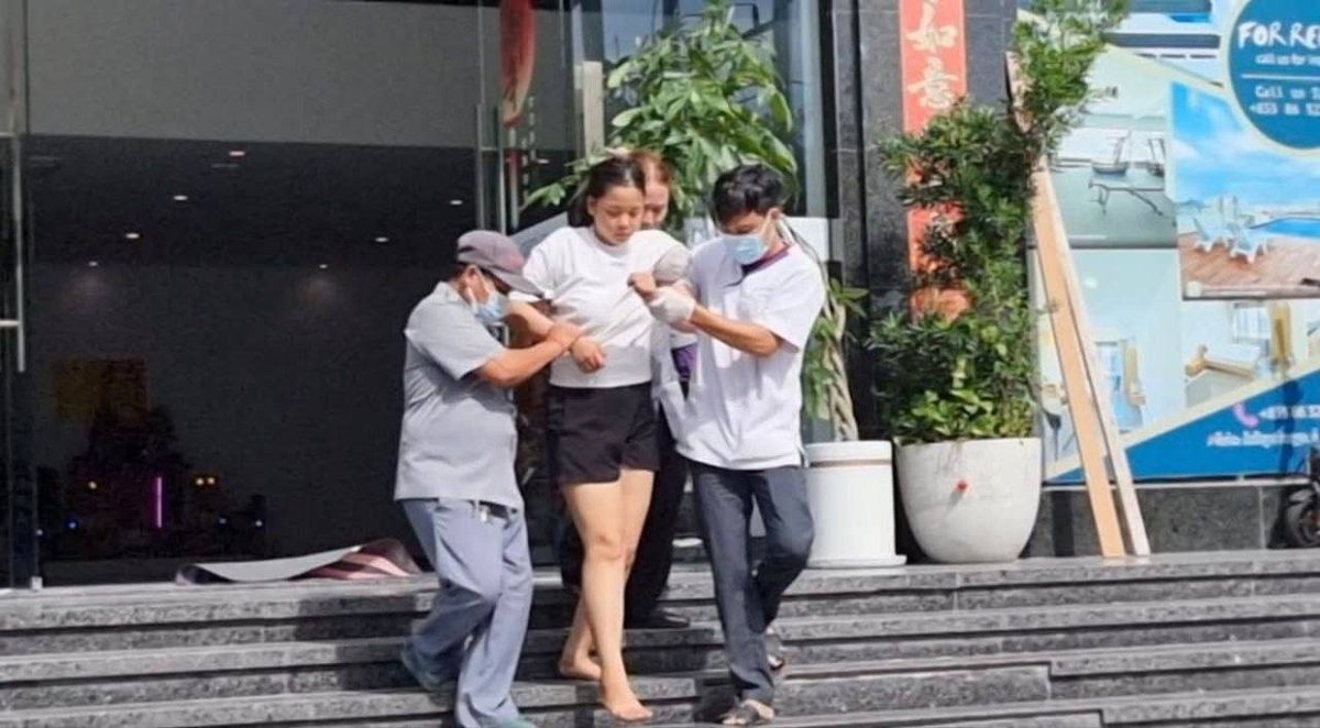 西港COASTAL BAY CONDO公寓突发事故 1死4伤