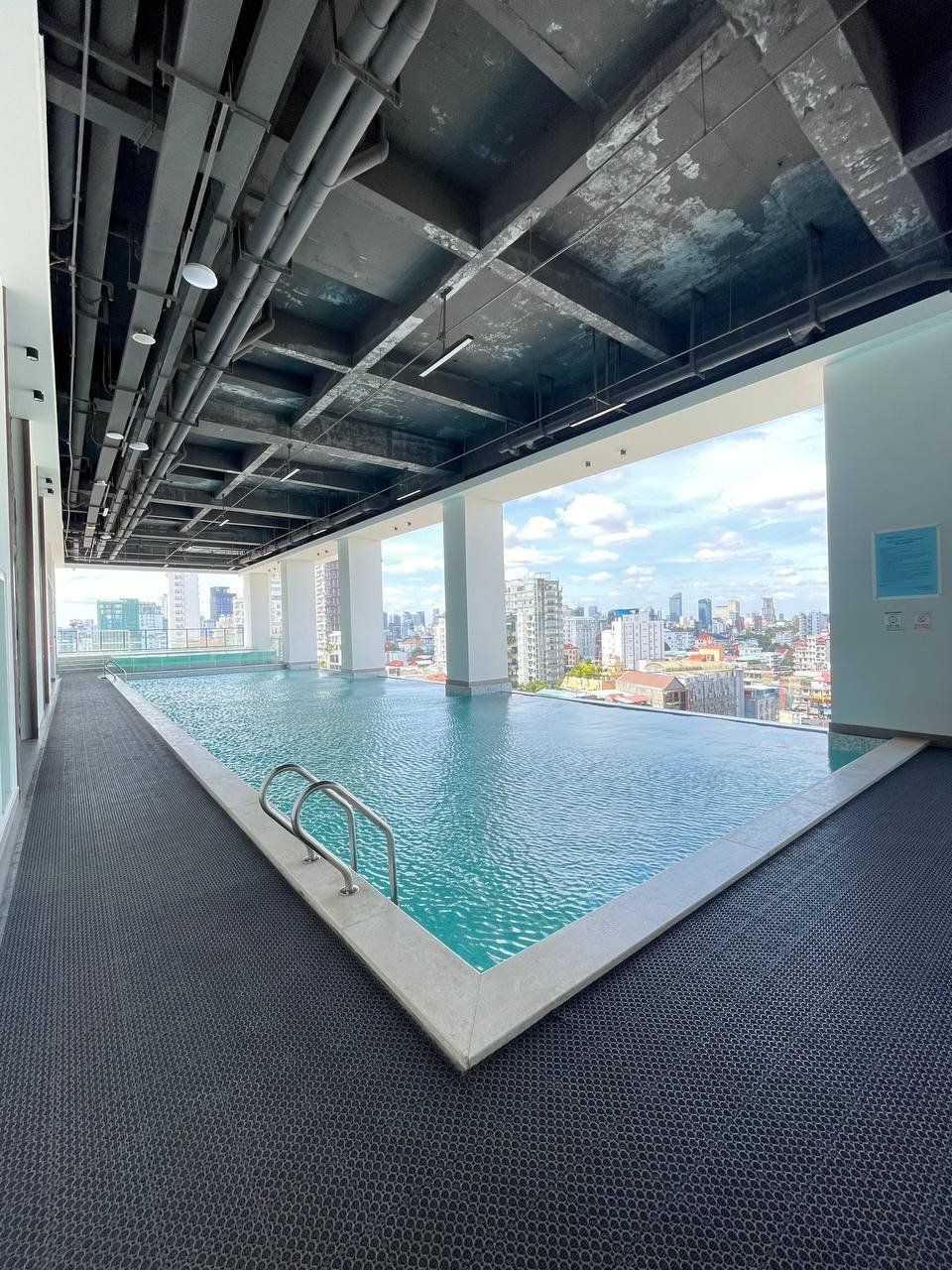 永旺1旁HuanYu Center一房一厅招租 月租$500