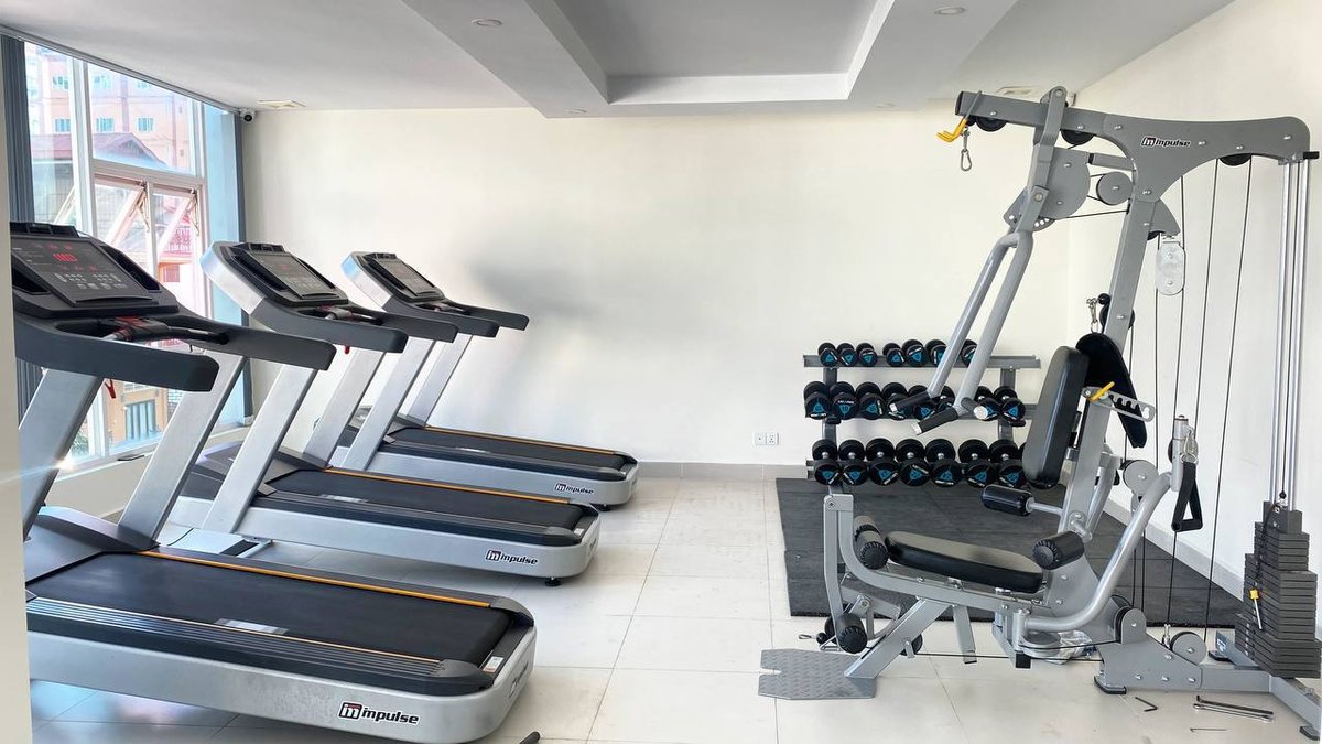 BKK2区域三房两卫公寓招租,面积109平方米,全屋家具家电