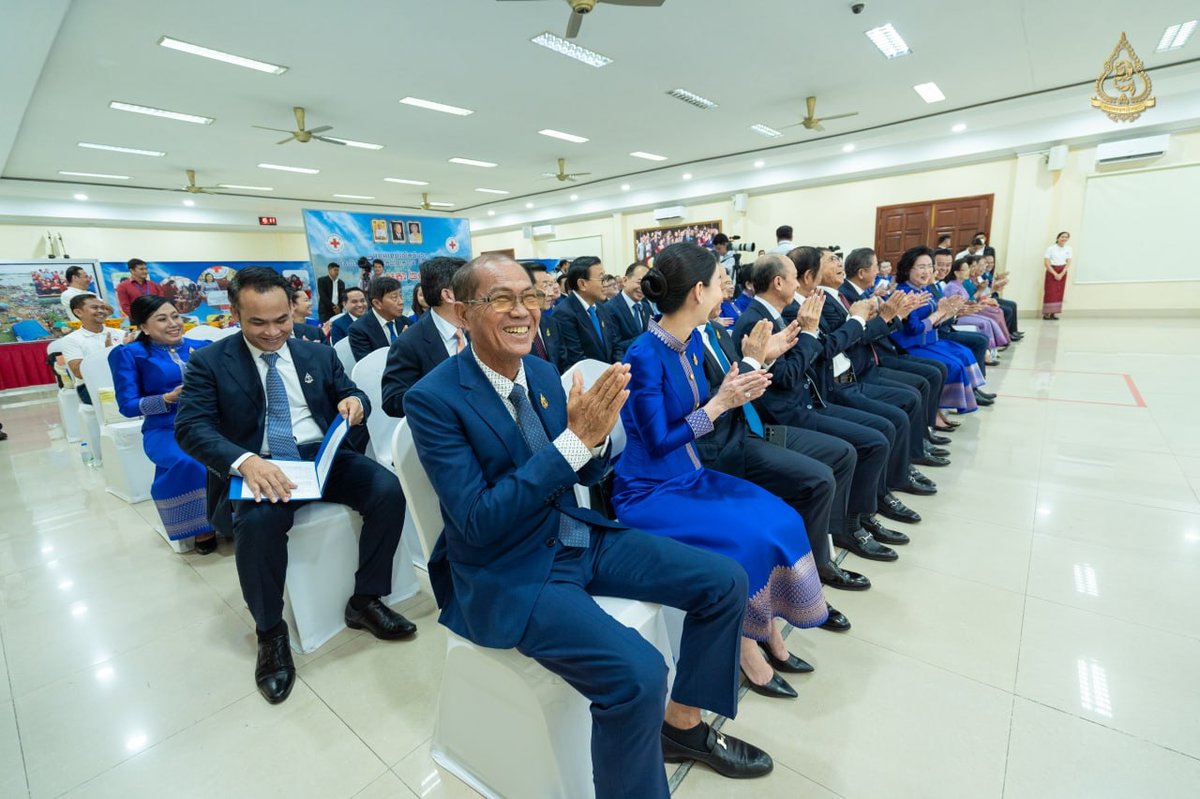 柬埔寨勋爵协会向柬埔寨红十字会捐款101万美元