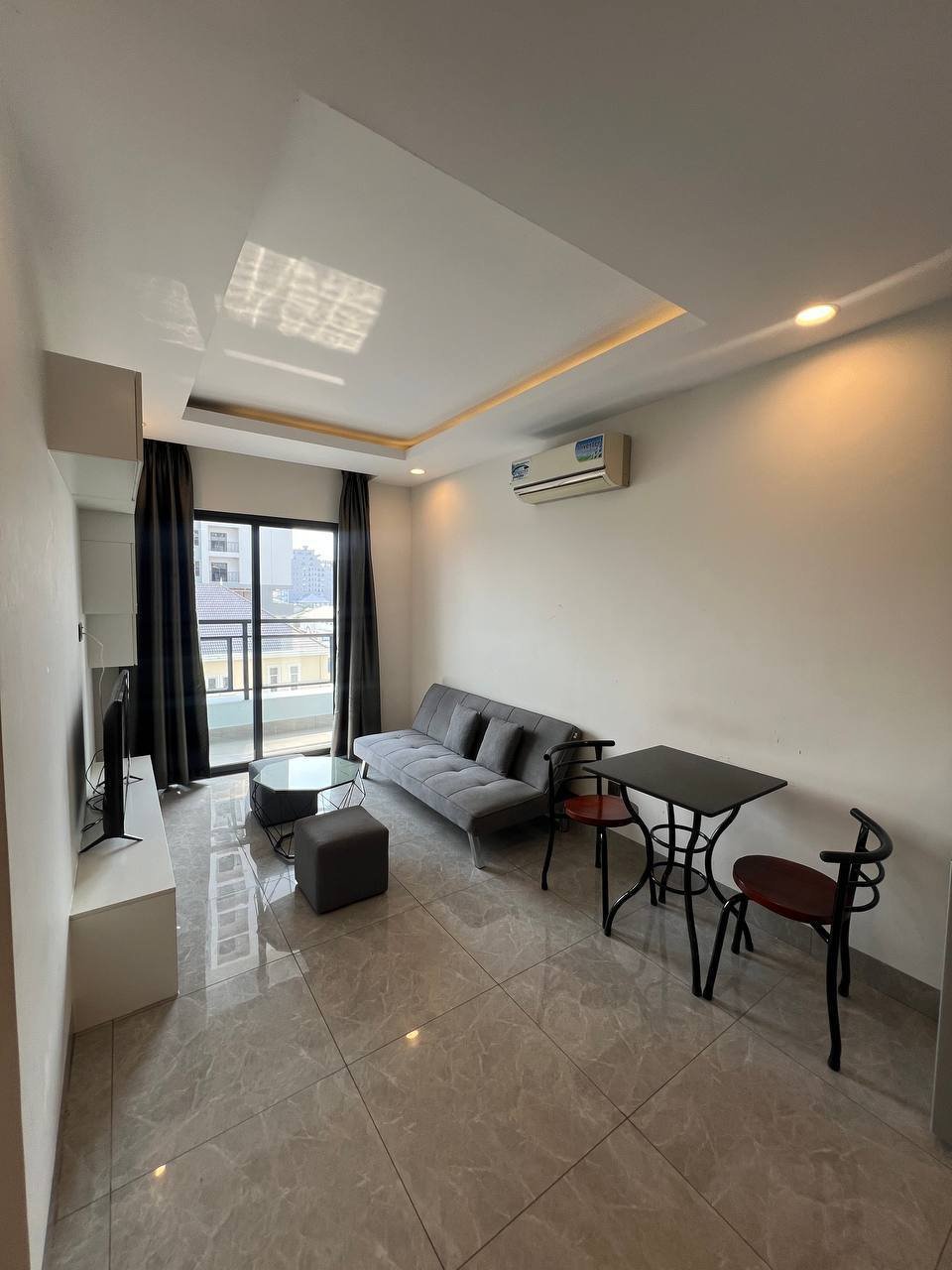 Condo H Residents公寓现有一套52平米一房一