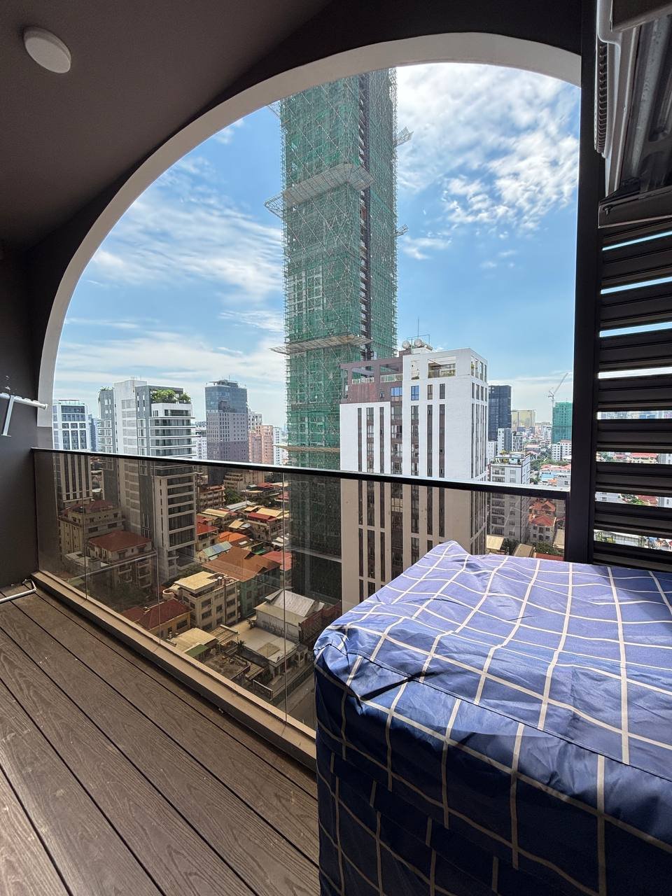 BKK1区域Time Square 5公寓高层一房一厅招租,